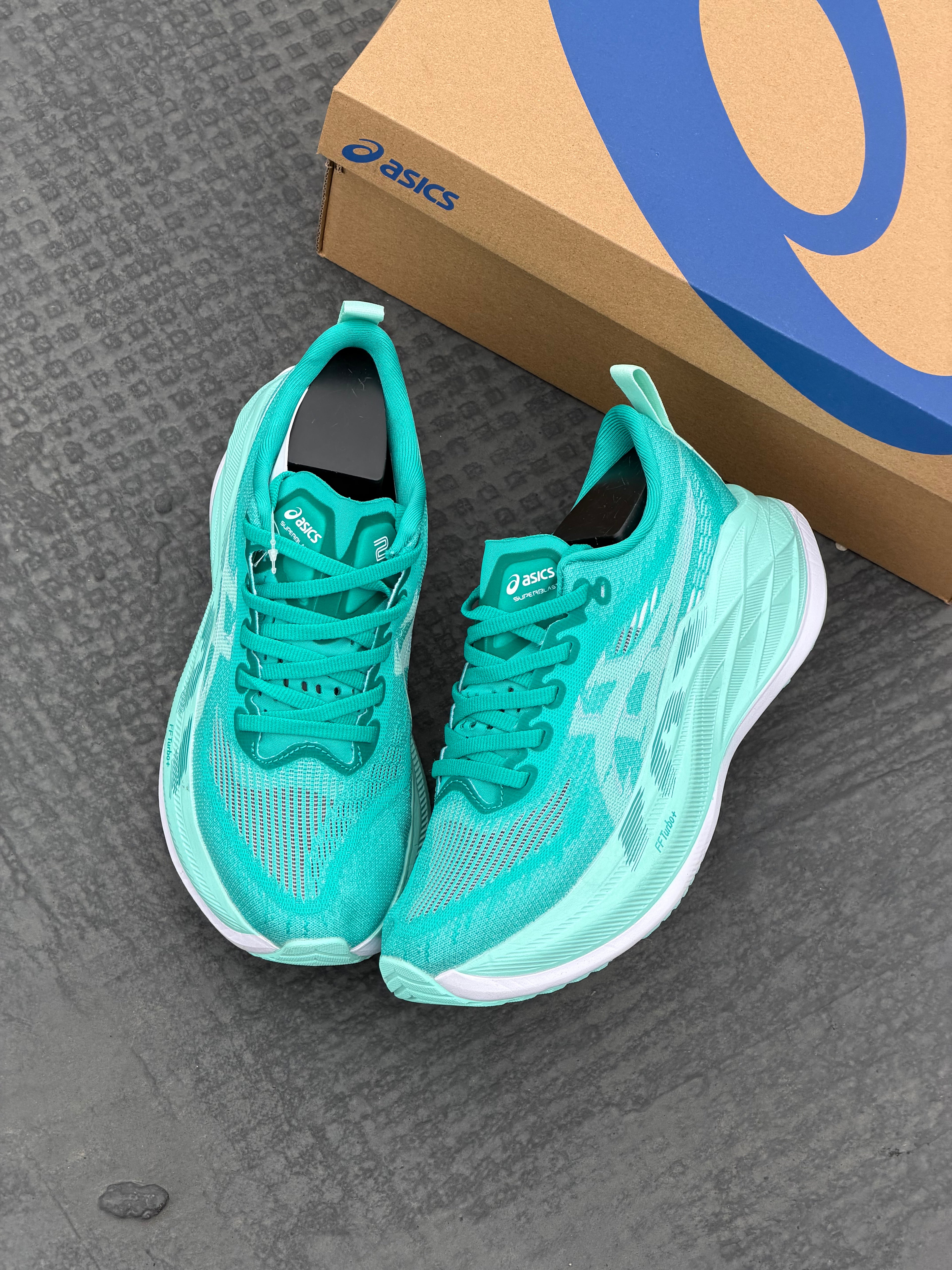 Asics Superblast 2