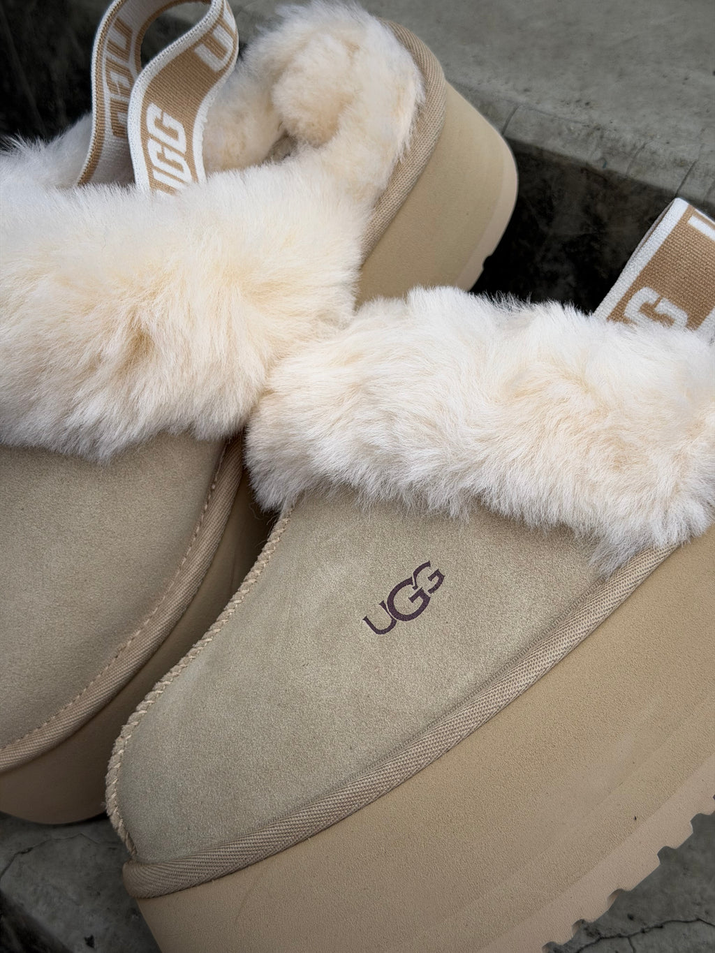 UGG
