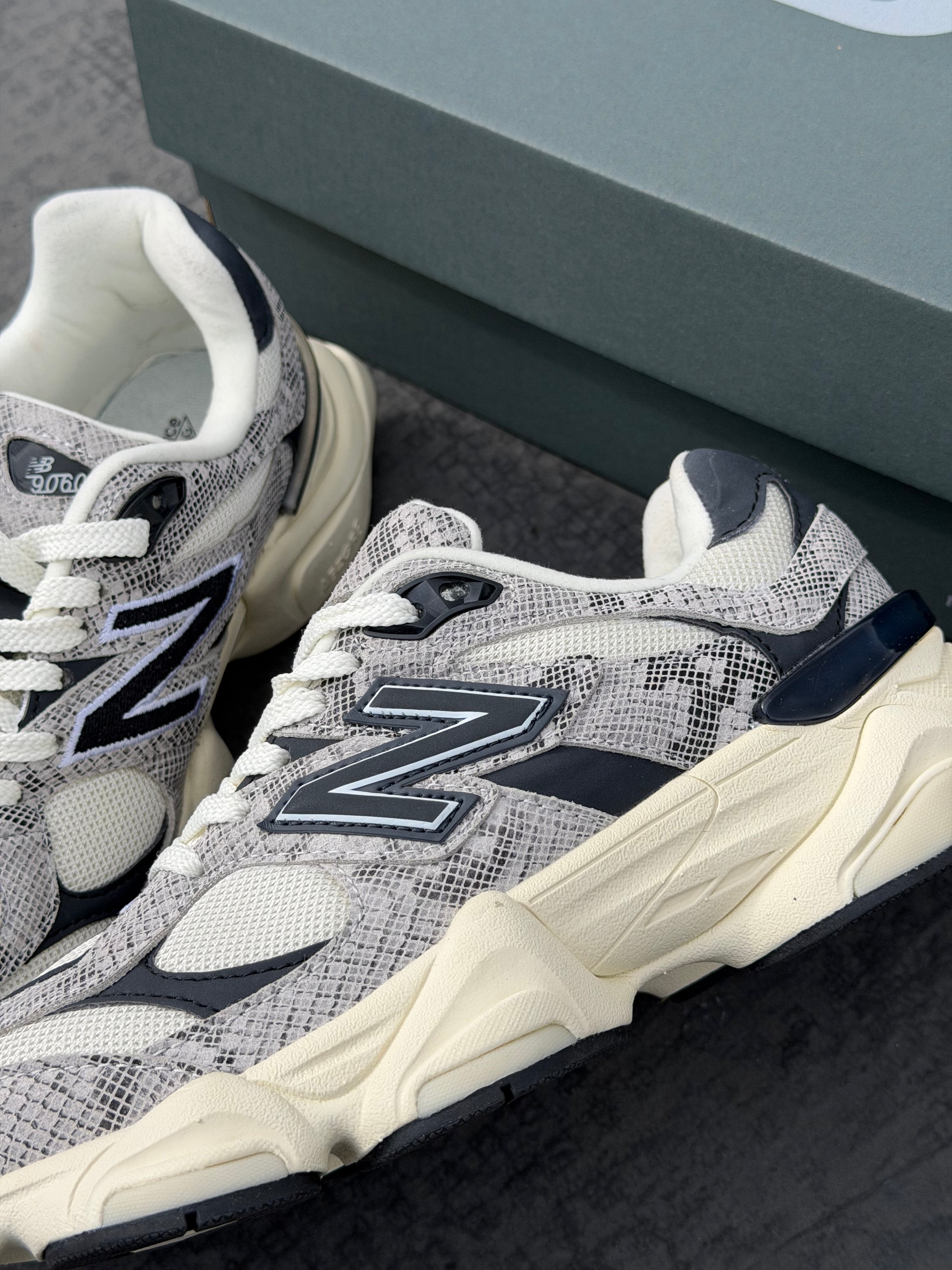 Newbalance 9060