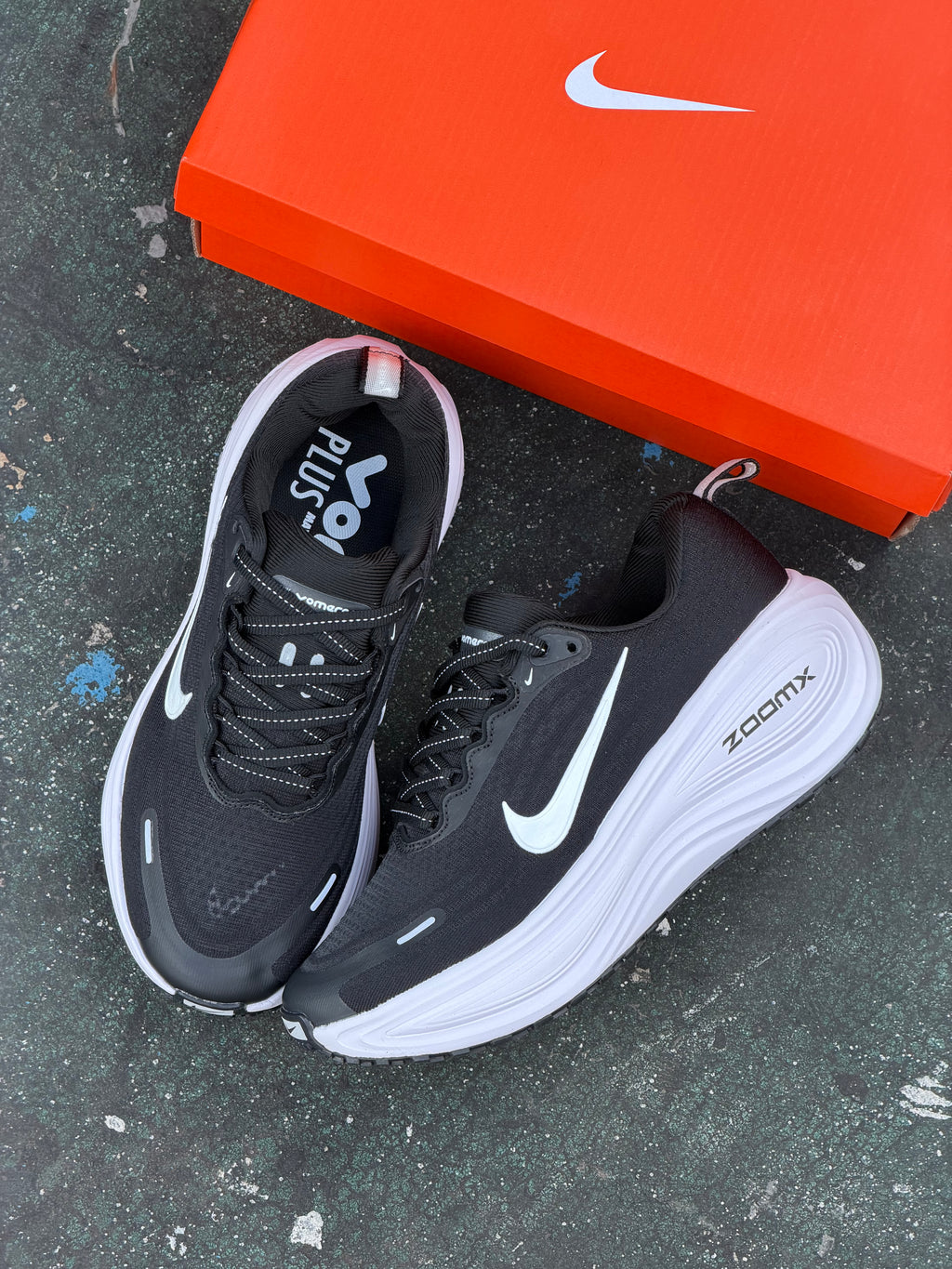 Nike Vomero Plus