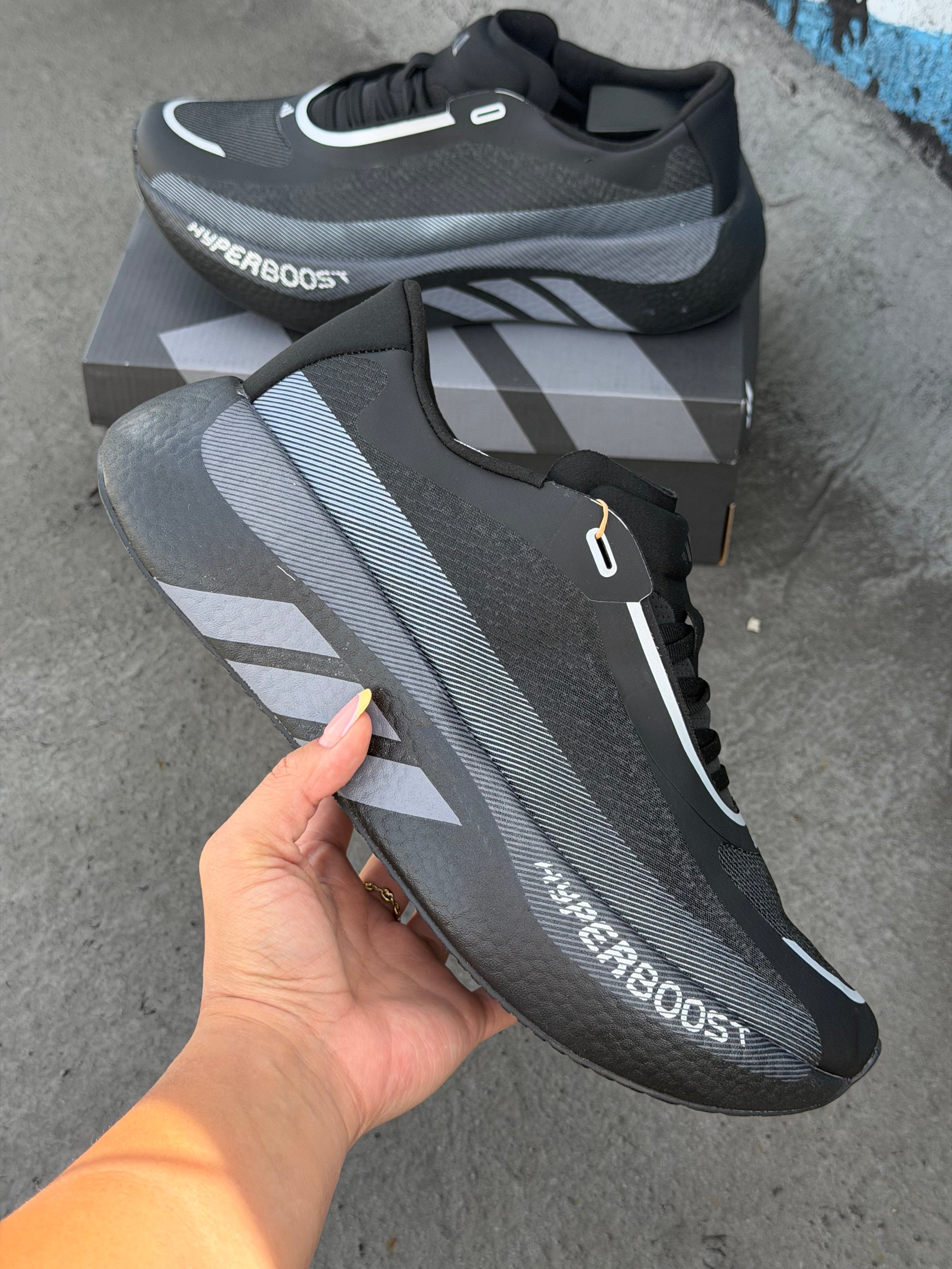 Adidas Hyperboost EDGE