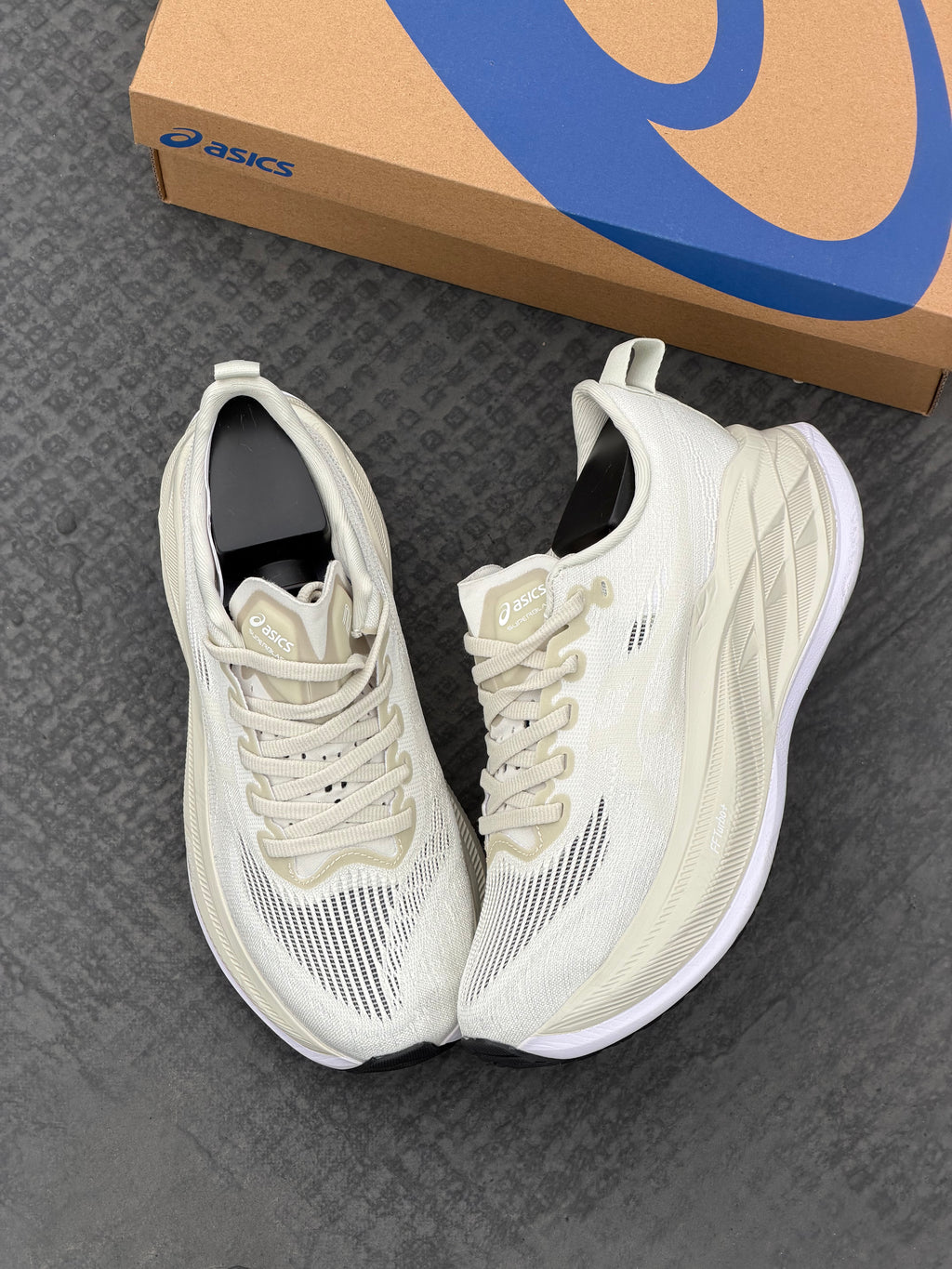 Asics Superblast 2