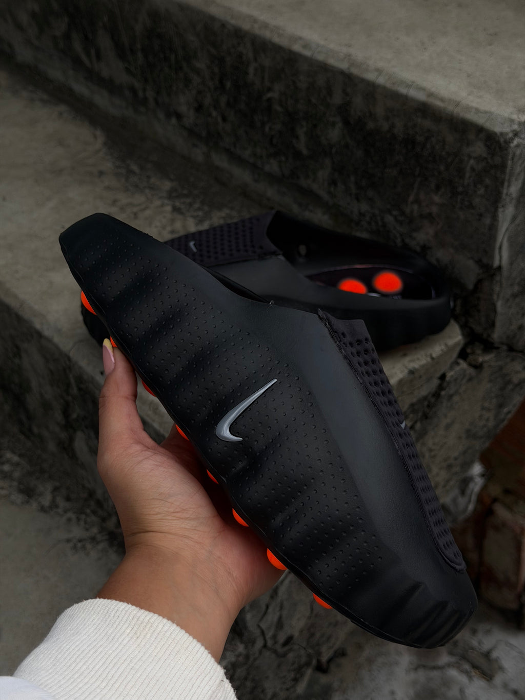 Nike Mind 001