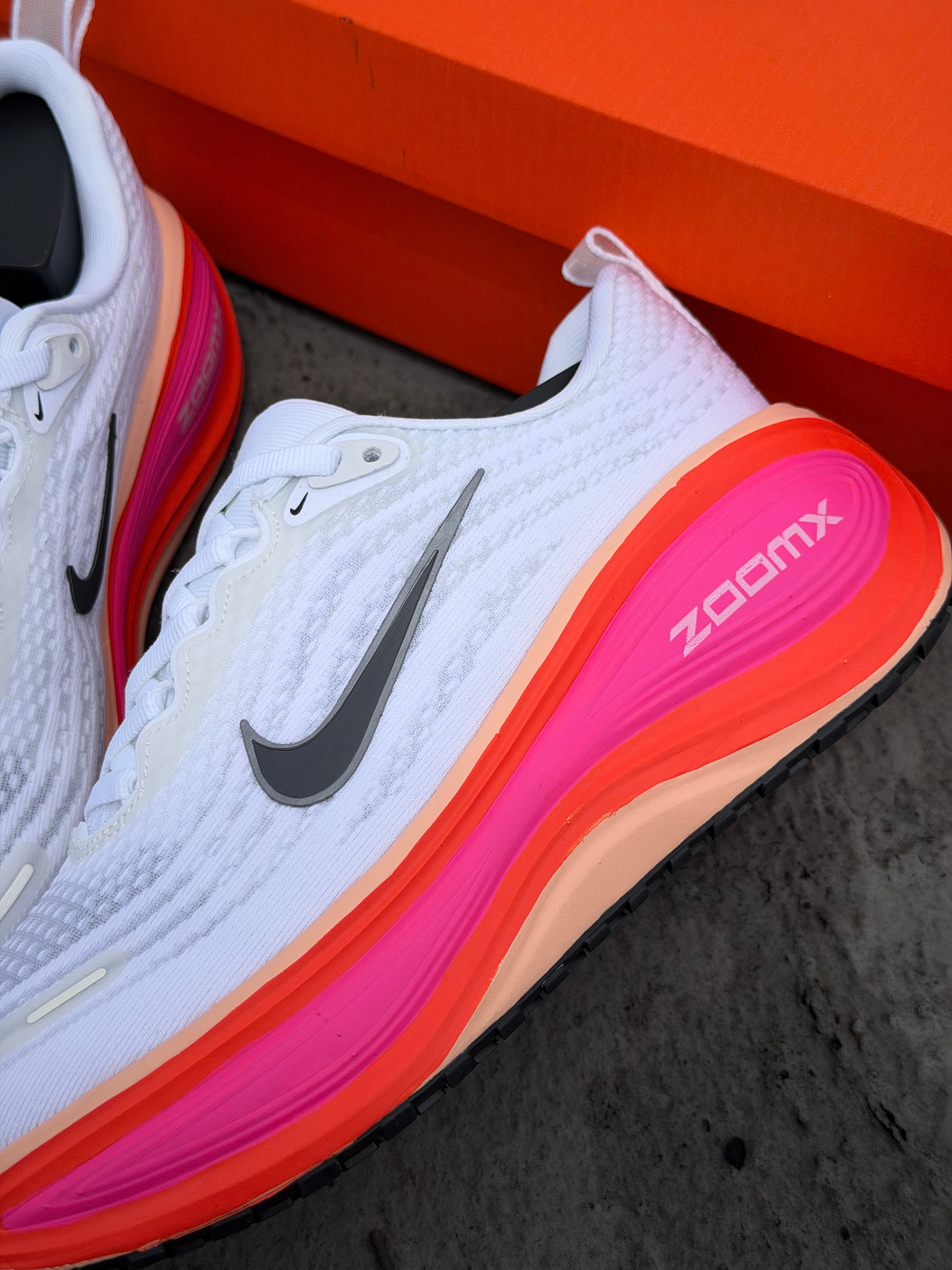 Nike Vomero Plus