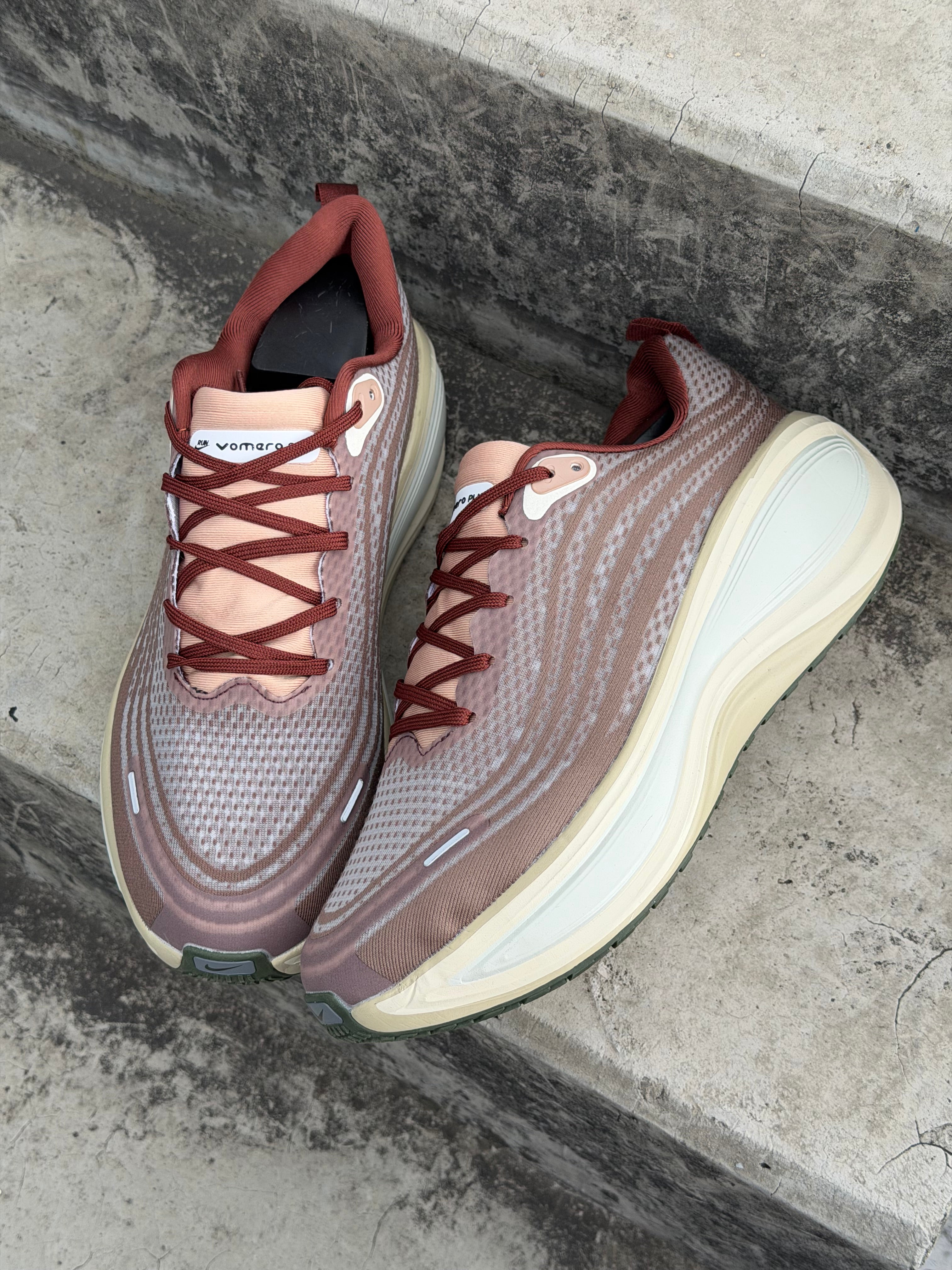 Nike Vomero Plus Caldera Brown