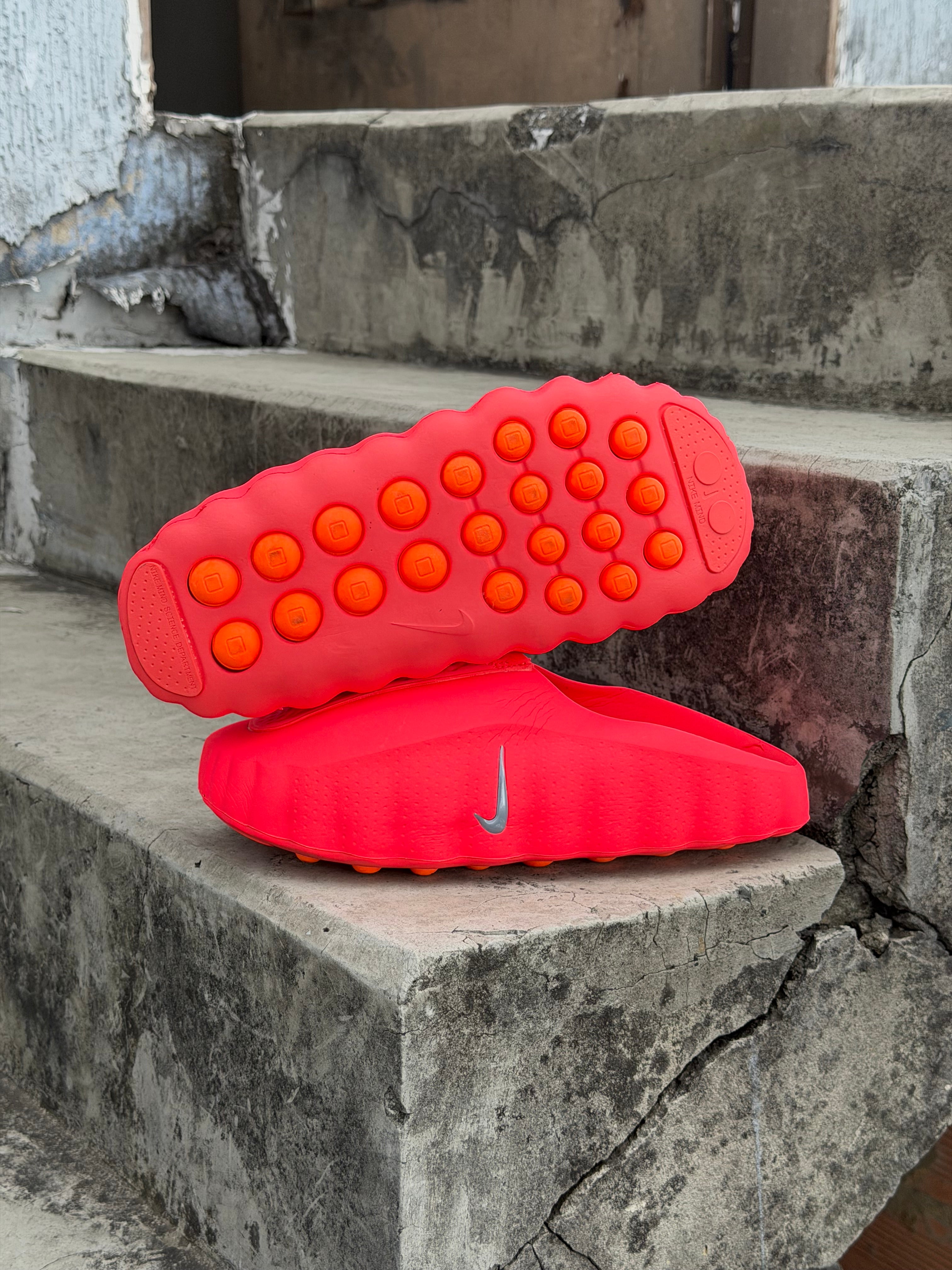 Nike Mind 001