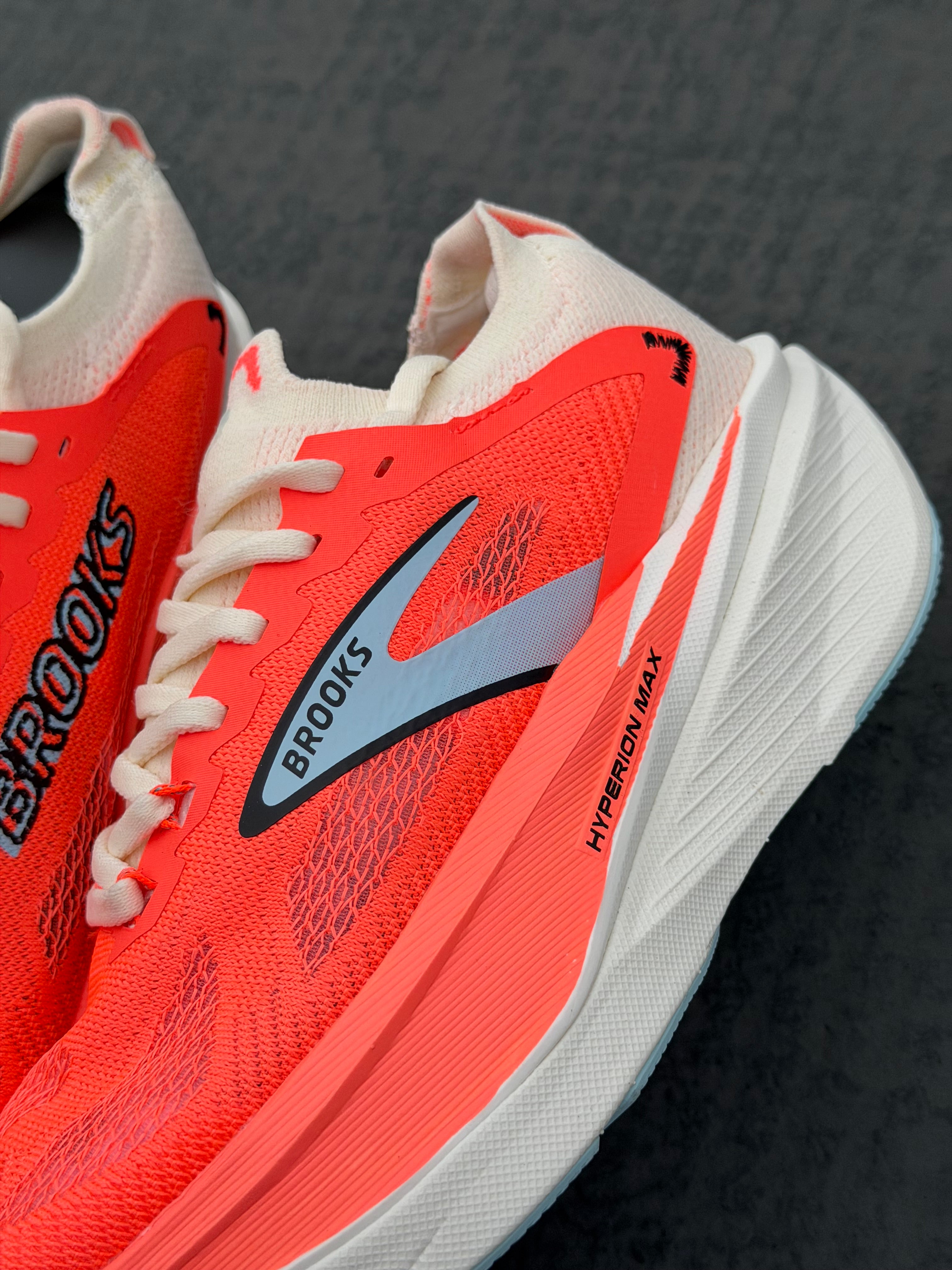 Brooks Hyperion Max