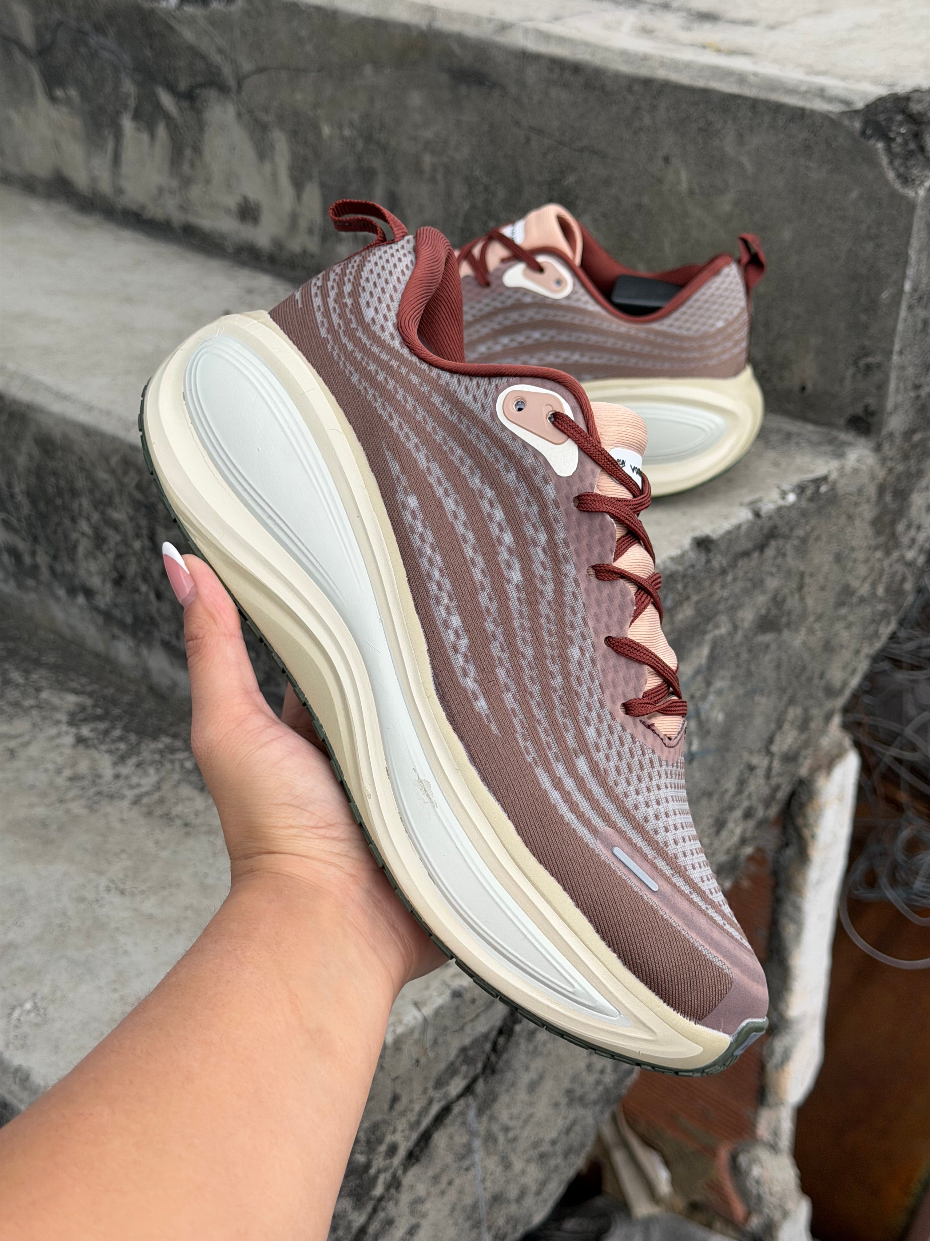 Nike Vomero Plus Caldera Brown